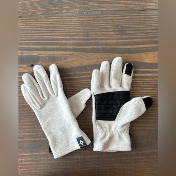 🌹COLUMBIA WOMEN’S FLEECE GLOVES. L. PRE OWNED.🌹 - Picture 3 of 4